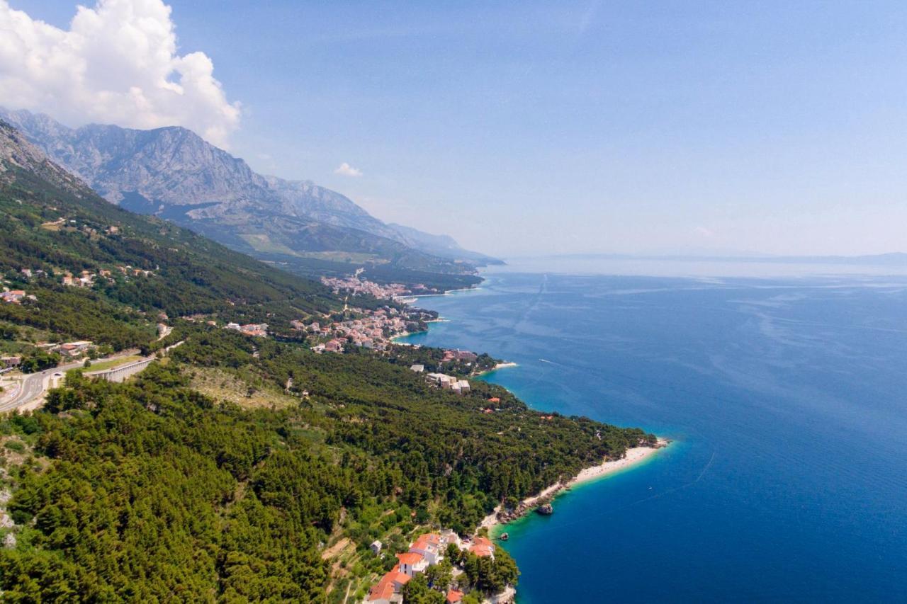 Apartments With A Parking Space Brela, Makarska - 11687 Luaran gambar