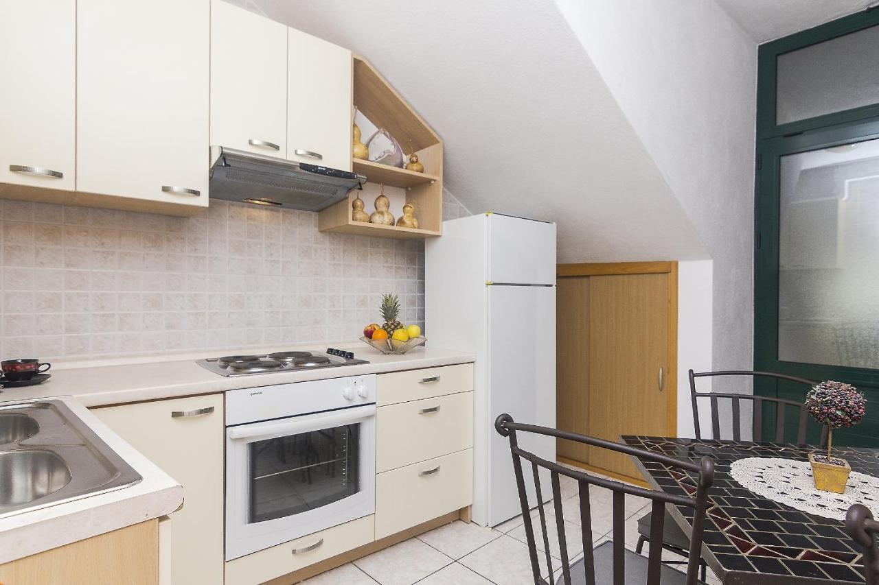 Apartments With A Parking Space Brela, Makarska - 11687 Luaran gambar
