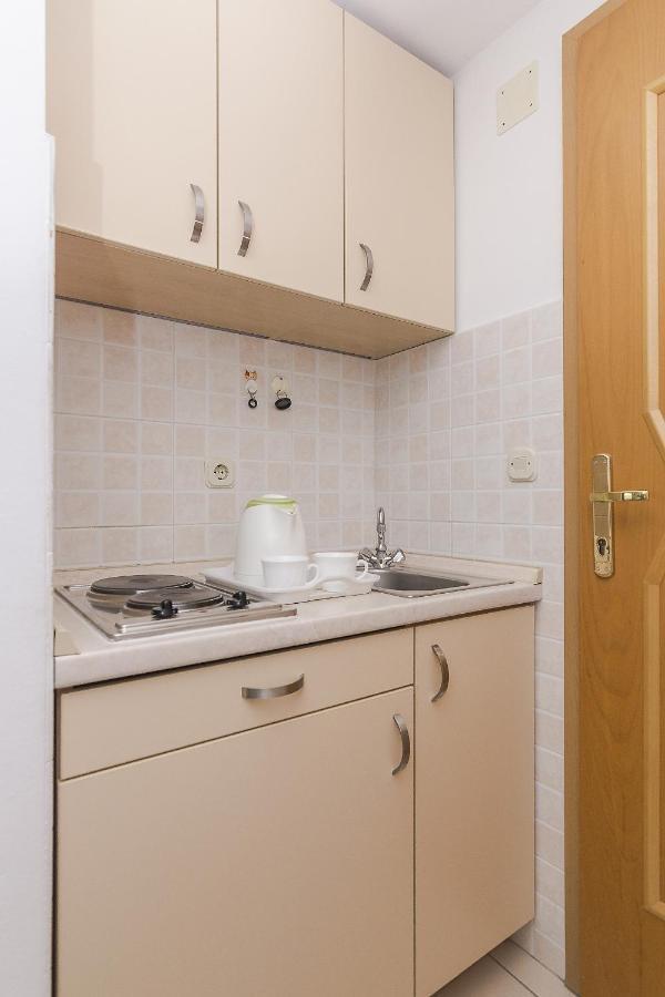 Apartments With A Parking Space Brela, Makarska - 11687 Luaran gambar